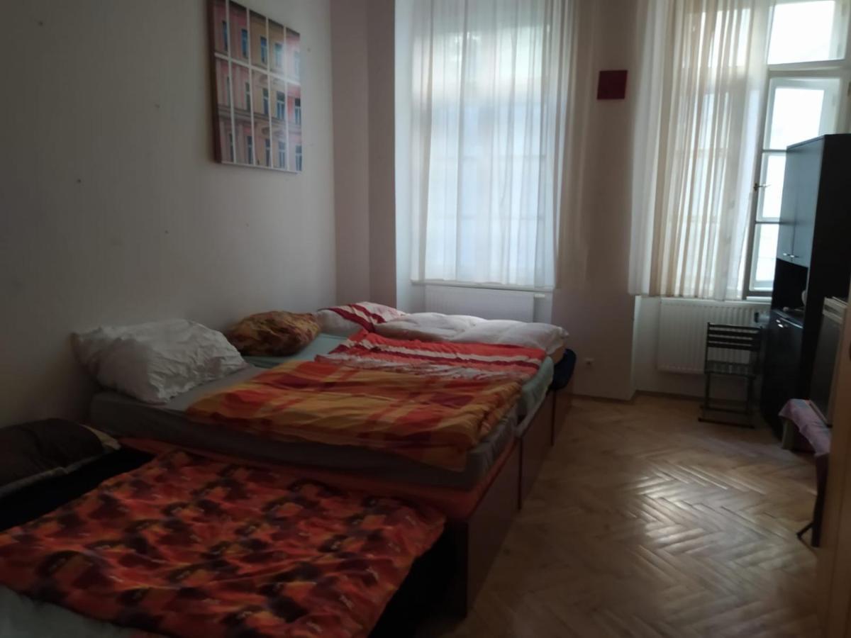 Private In Shared Luxurious Palace Like With 2 Bathrooms Including Whirlpool And Virtual Reality Konukevi