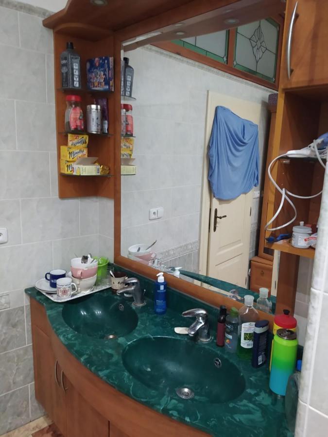 Private In Shared Luxurious Palace Like With 2 Bathrooms Including Whirlpool And Virtual Reality * Prag