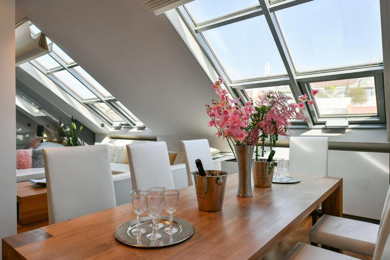 Apartamento Luxury Penthouse With Sauna, Terrace, 250m2, 5bdrm, 3bthrm
