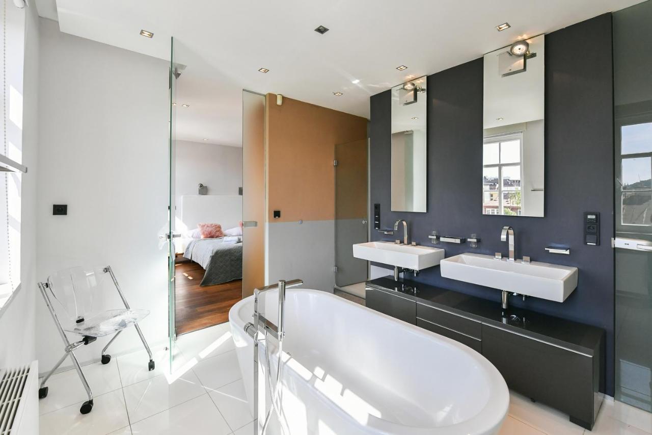Apartamento Luxury Penthouse With Sauna, Terrace, 250m2, 5bdrm, 3bthrm *