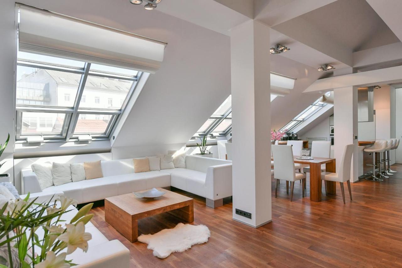 Apartamento Luxury Penthouse With Sauna, Terrace, 250m2, 5bdrm, 3bthrm