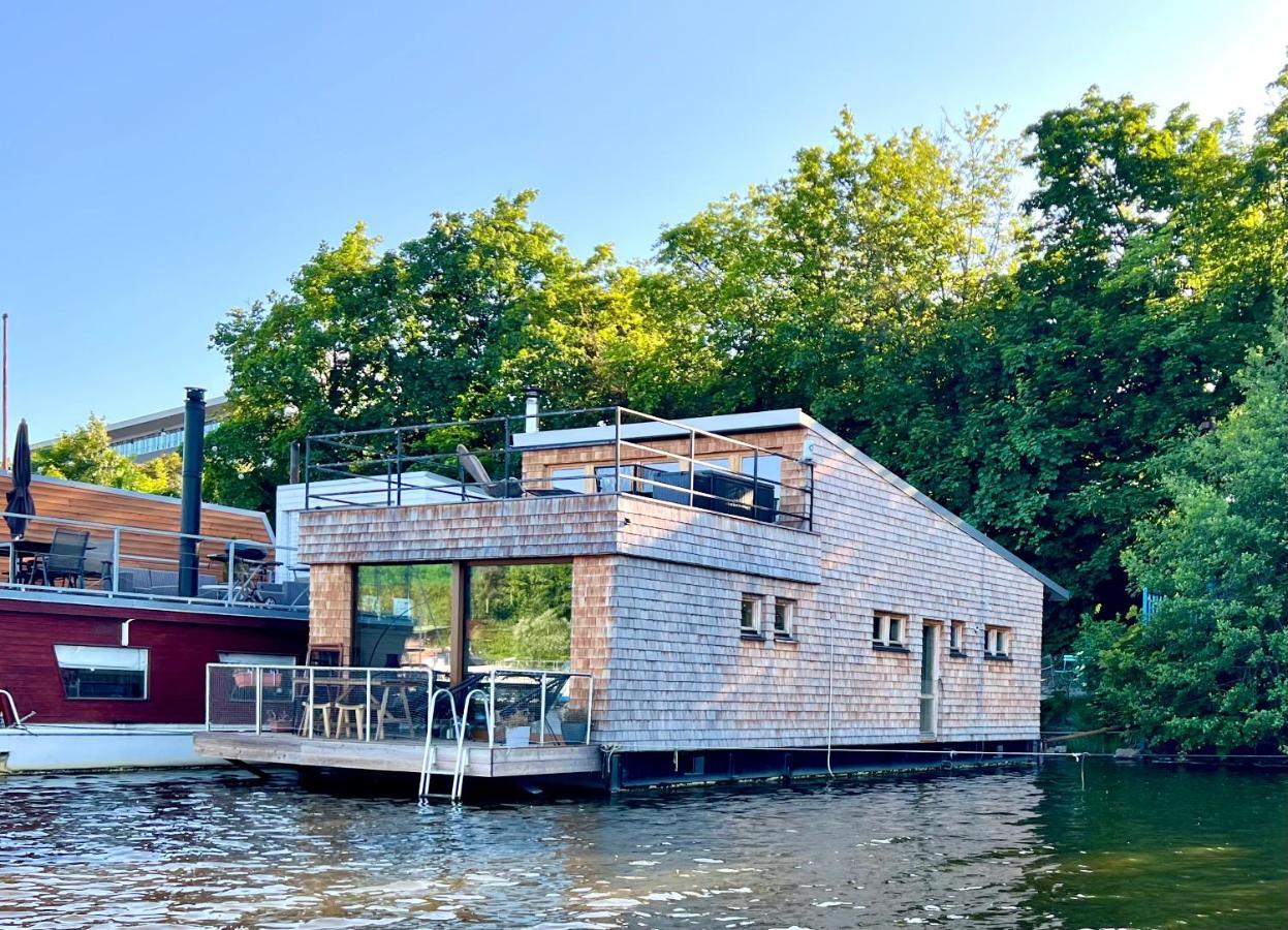 Houseboat Fred Bateau-hôtel *