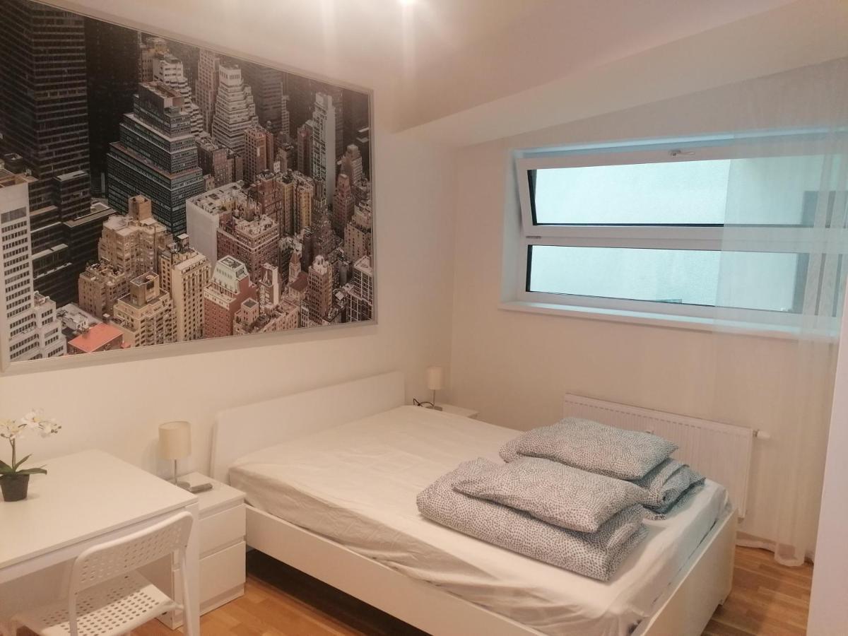Brand New #28 In New Building With Free Parking In Center * Prag