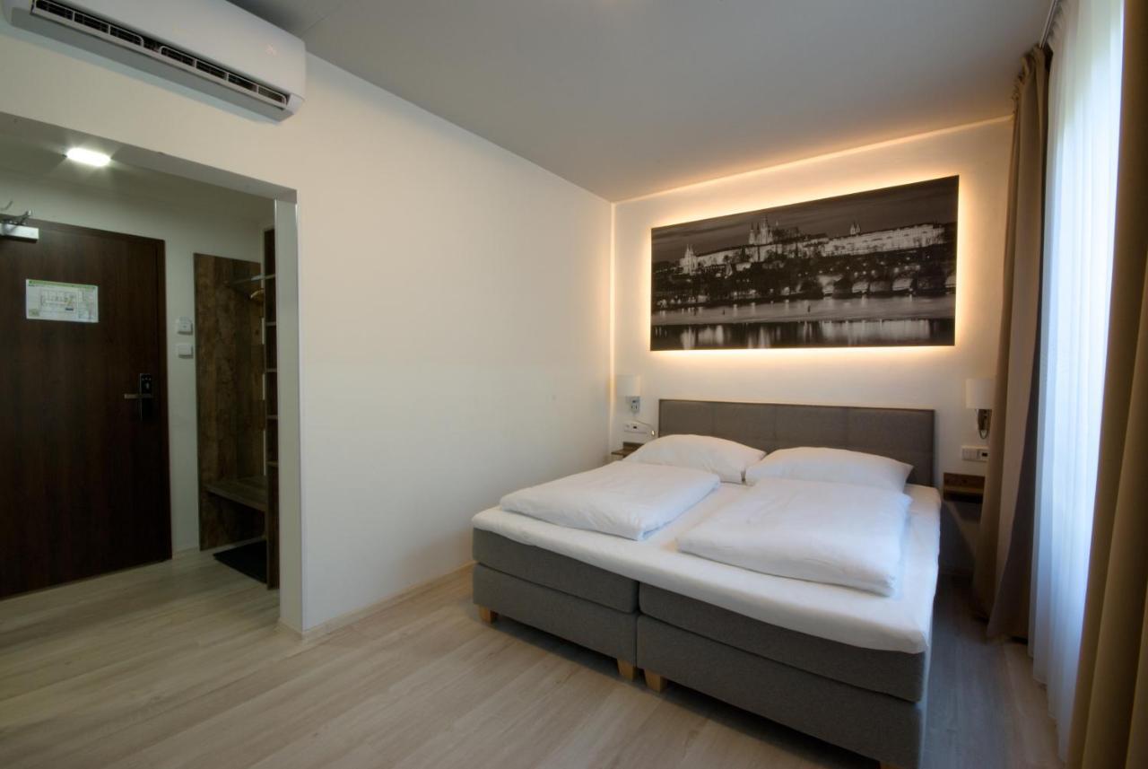 Adeba Hotel 3*