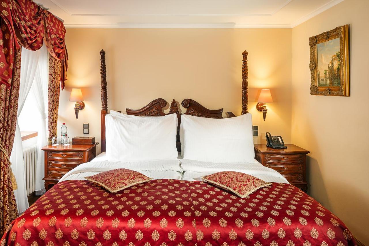 Otel U By Bhg