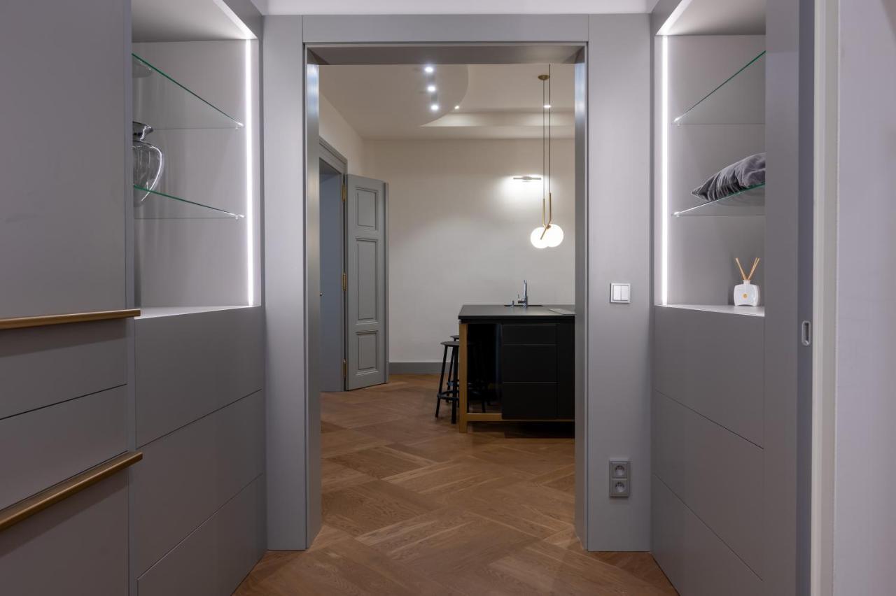 Apartment Luxury Old Town Apt, Parking *