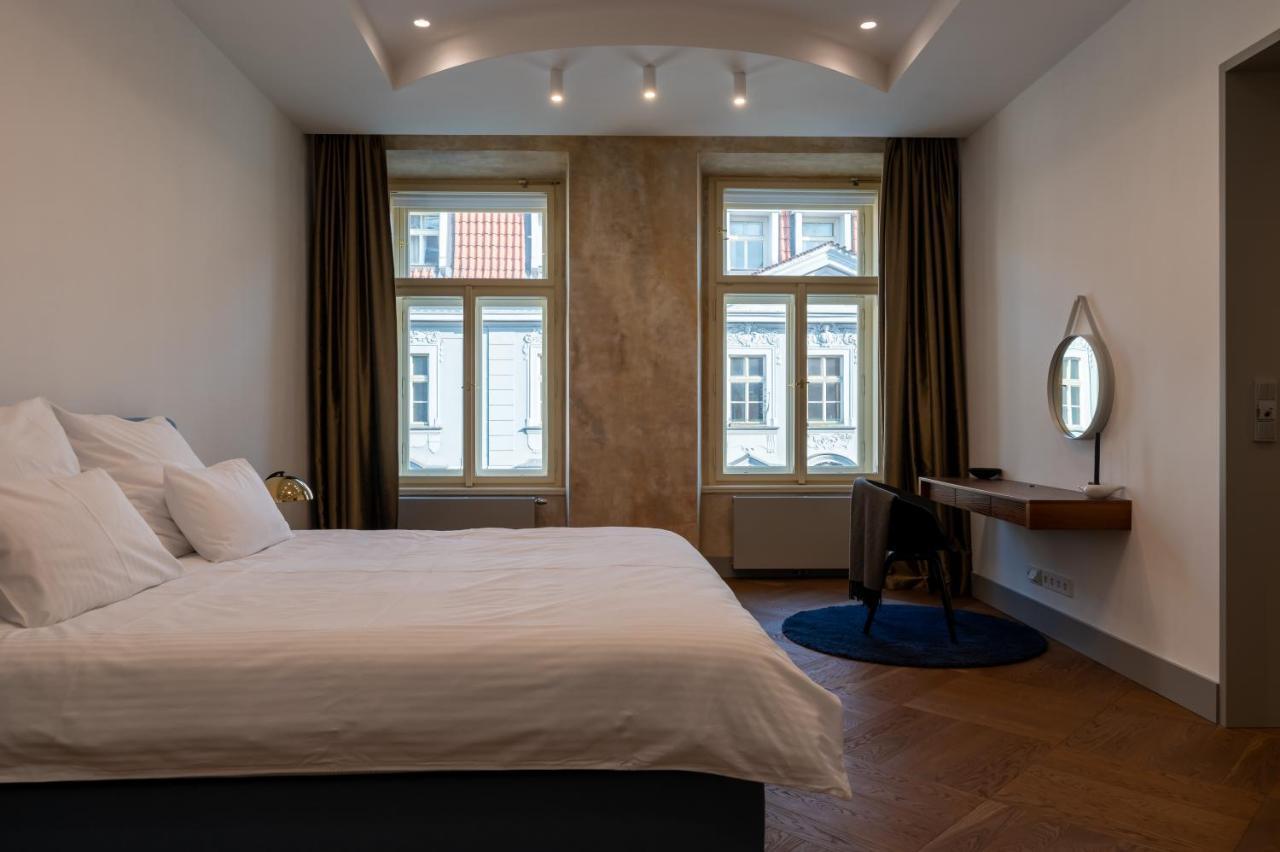 Luxury Old Town Apt, Parking Apartment Prague