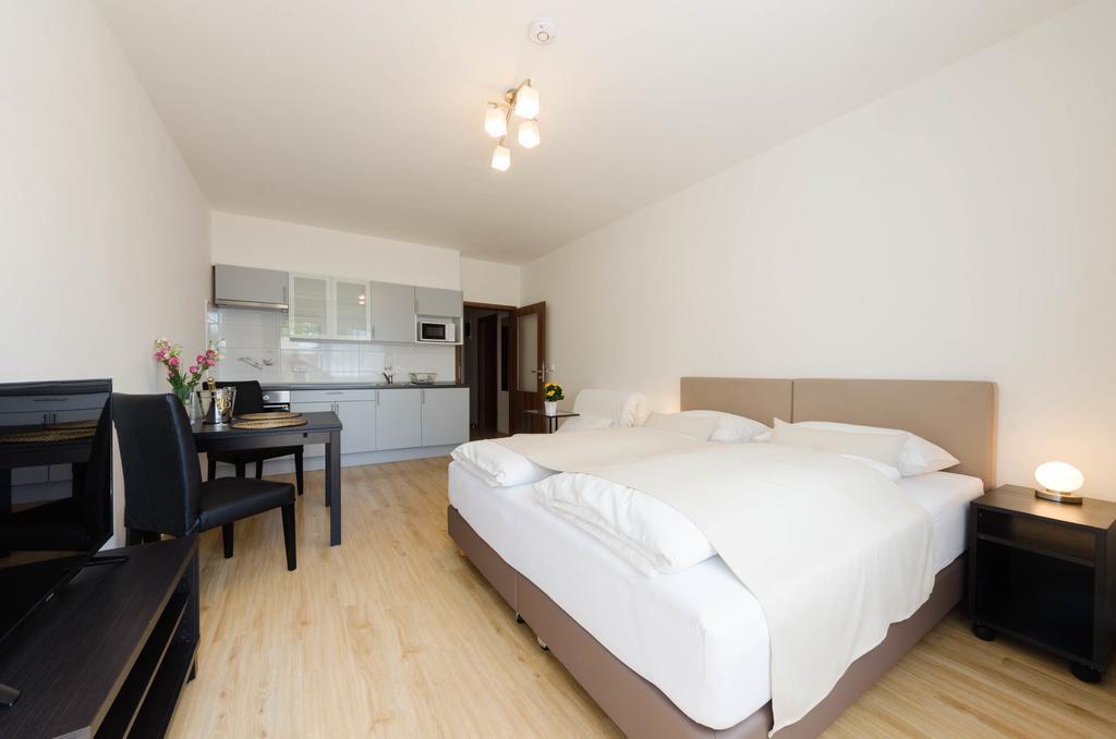 Zlicin Apartment *