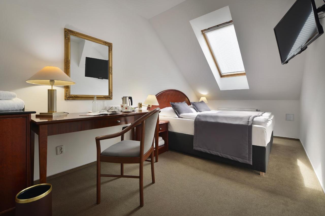 Season Hotel Prague