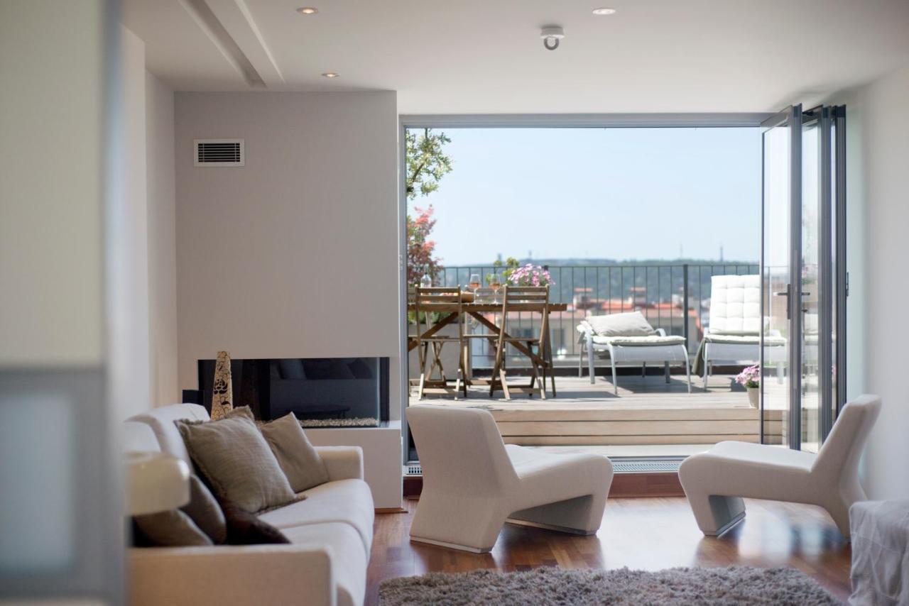 Luxury Penthouse Apartment *