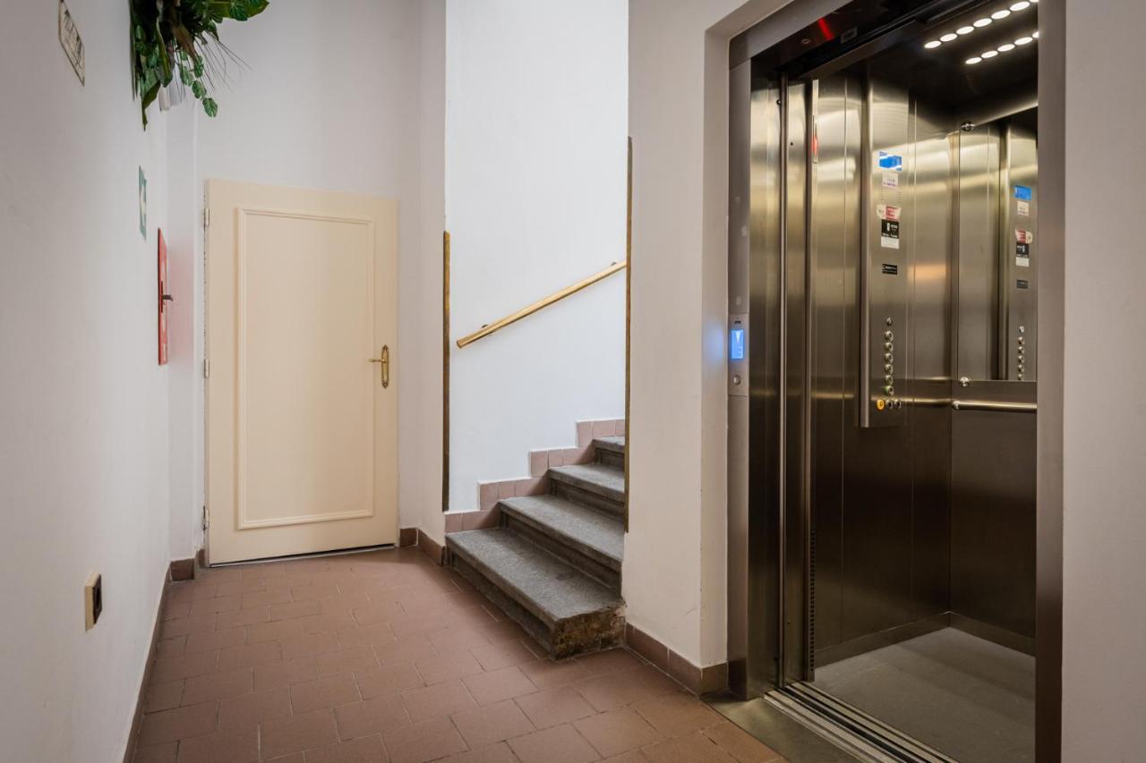 Hotel Self-service Ostas Prague