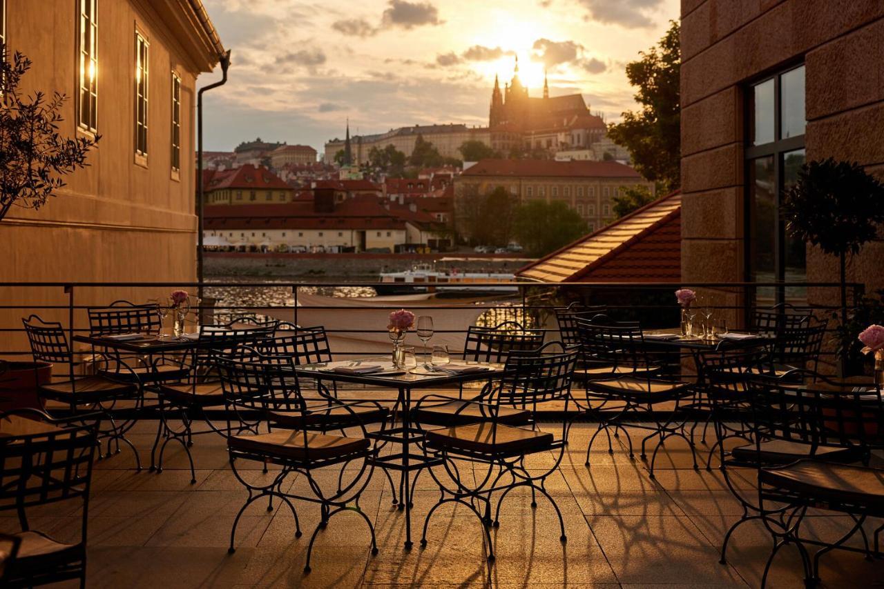 Four Seasons Hotel 5*