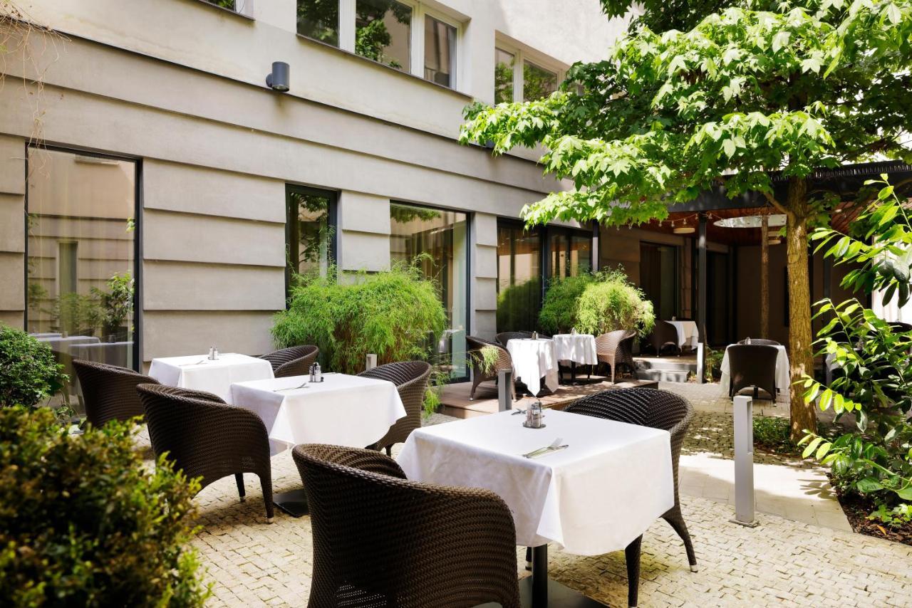 Prokop Square 4*