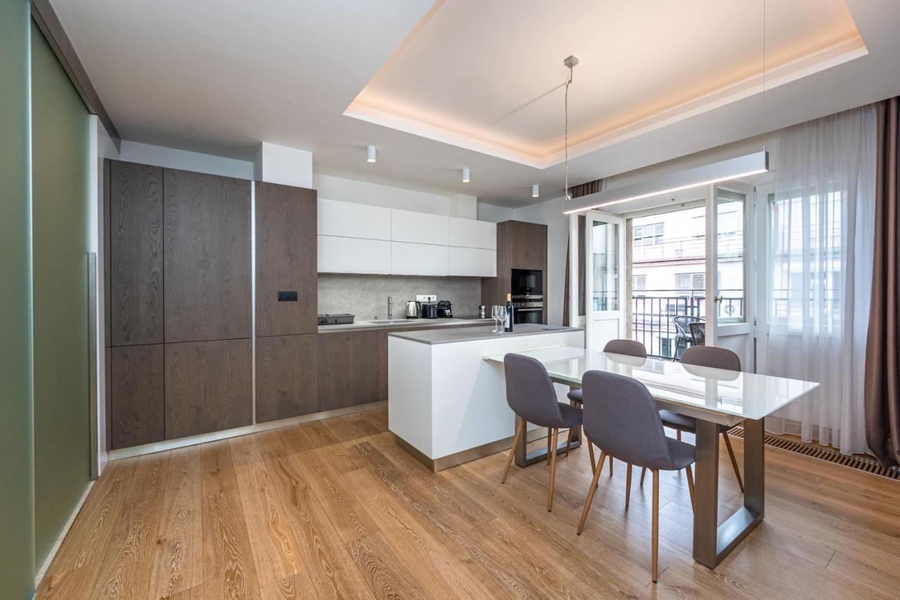 Wishlist Residences - Karlin Free Parking Apartment