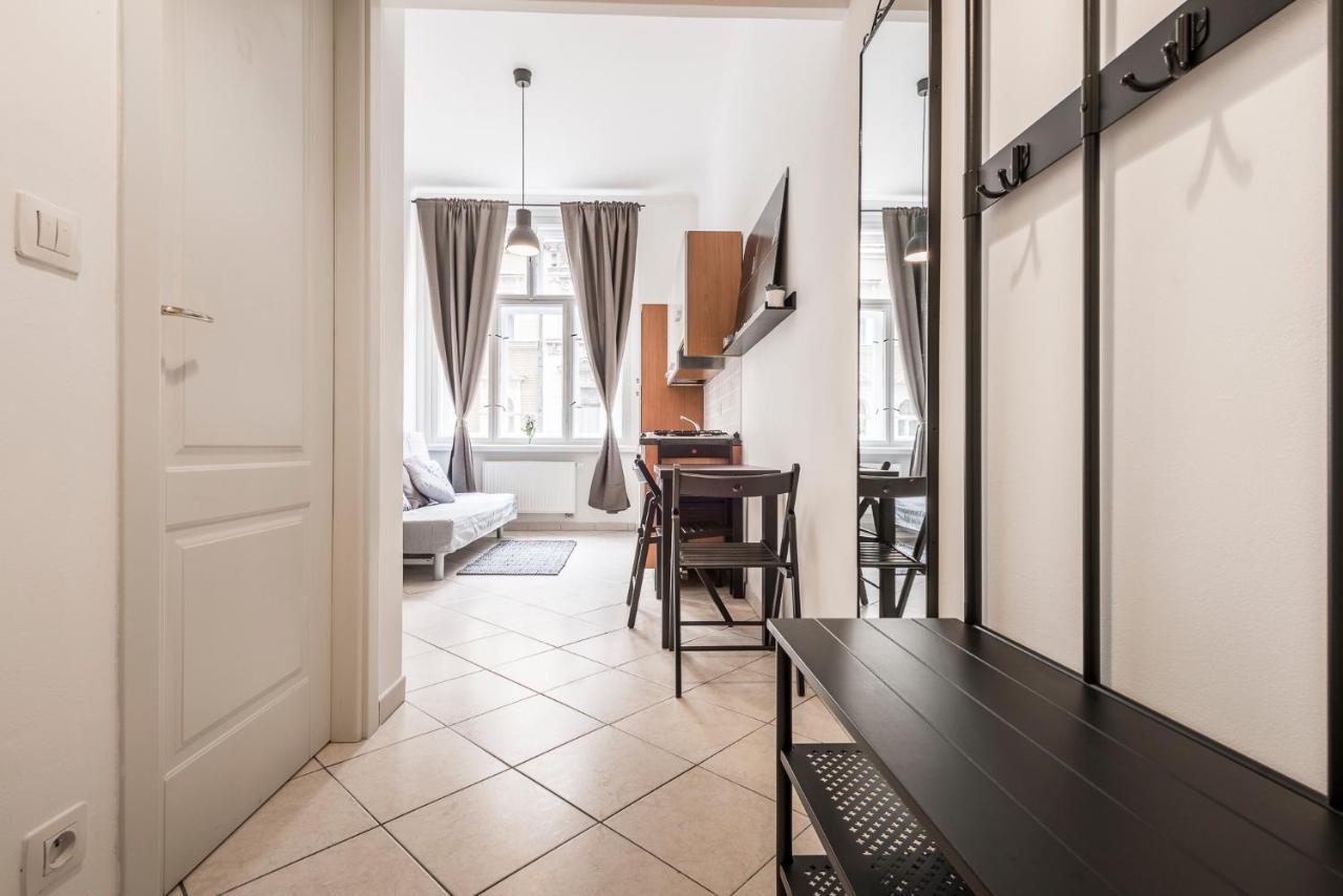 Tyrsova Apartment_ *