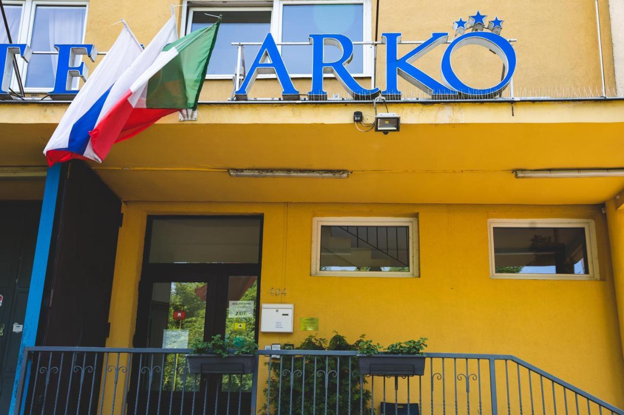 Arko 3*