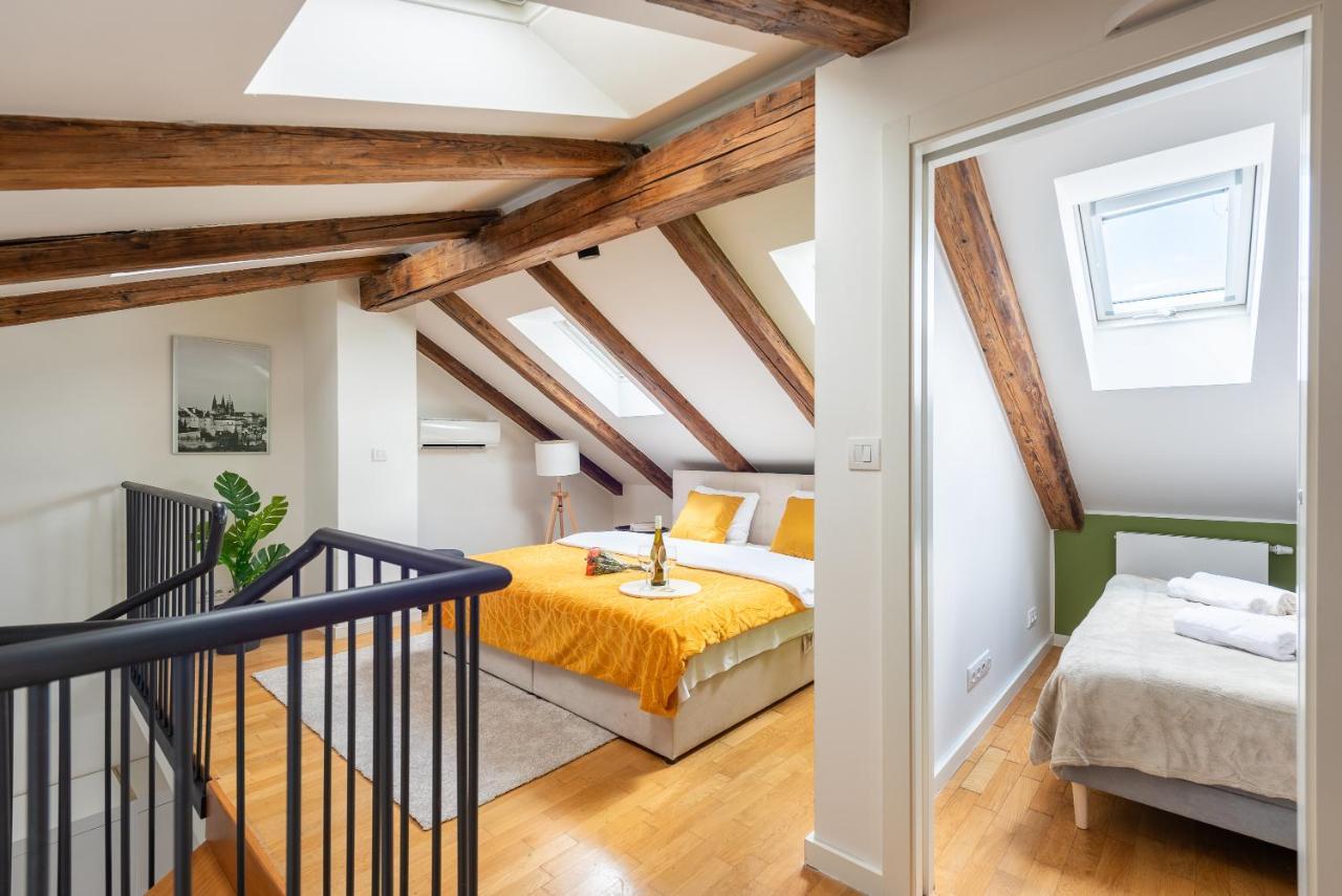 Duplex With Ac In Center Apartment Prague