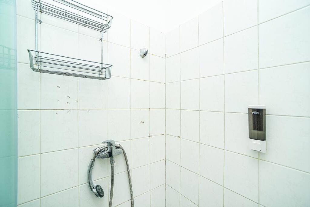 3 Bedroom Flat With Amazing Terrace *