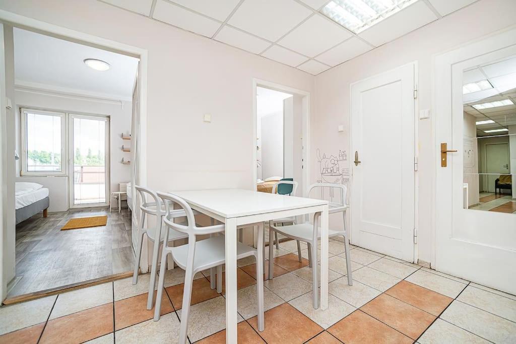 3 Bedroom Flat With Amazing Terrace Prag
