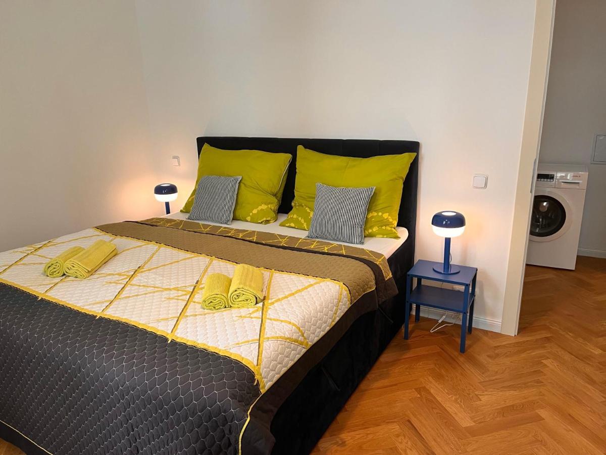 Apartment Amazing Zborovska Prague