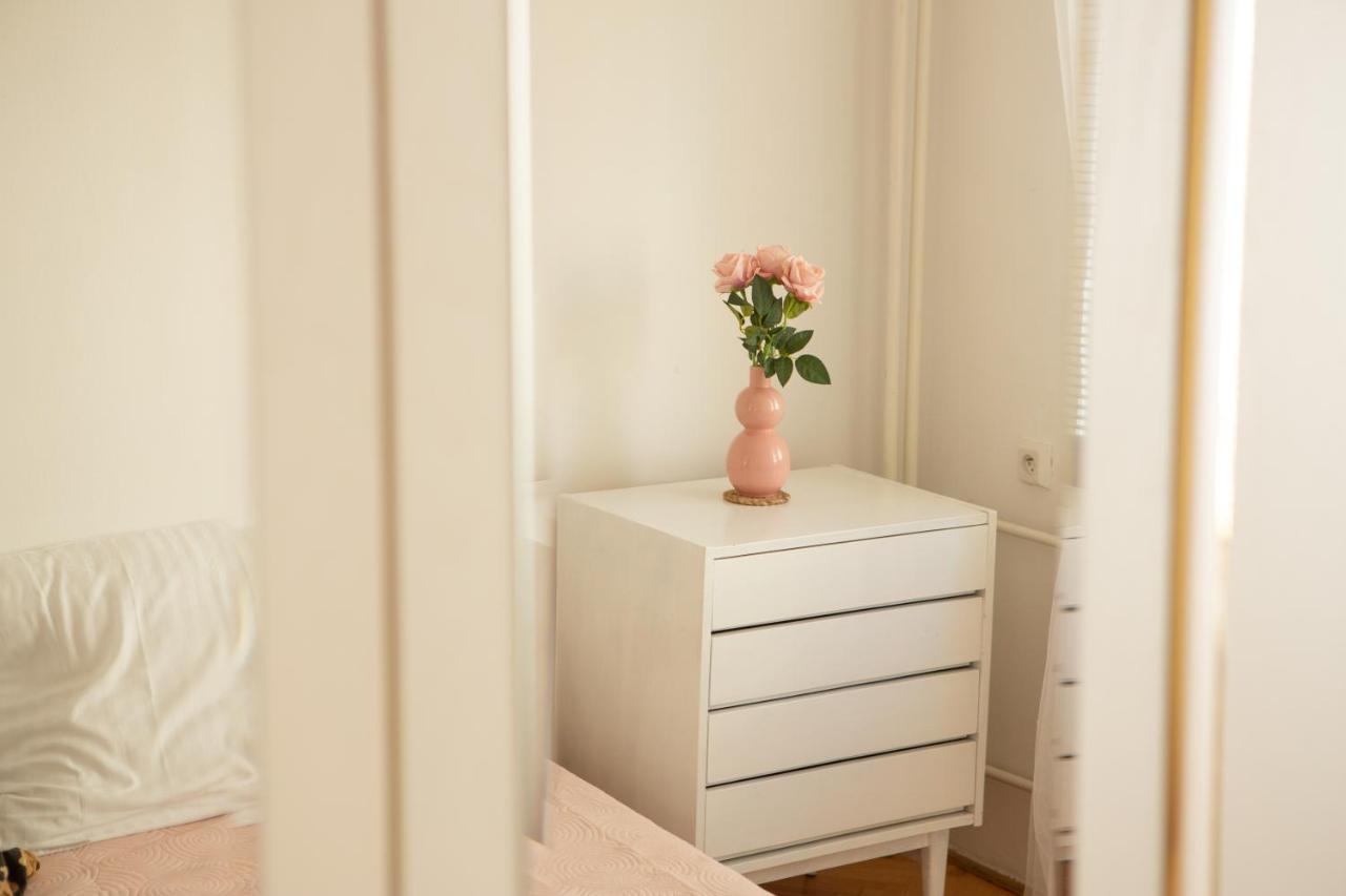 Apartment 212 - Boho In Next To City Center 5 Minutes To Wenceslas Square Prague