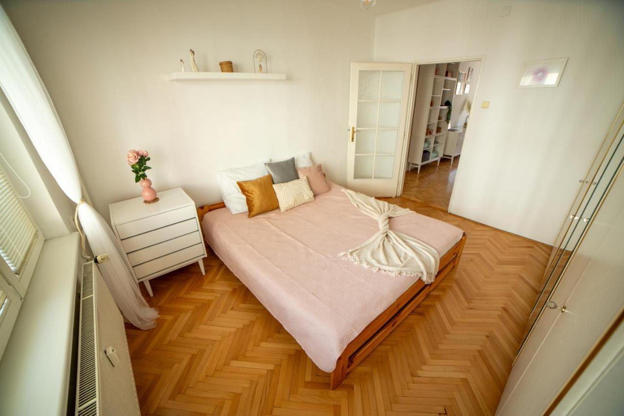 Apartamento 212 - Boho In Next To City Center 5 Minutes To Wenceslas Square