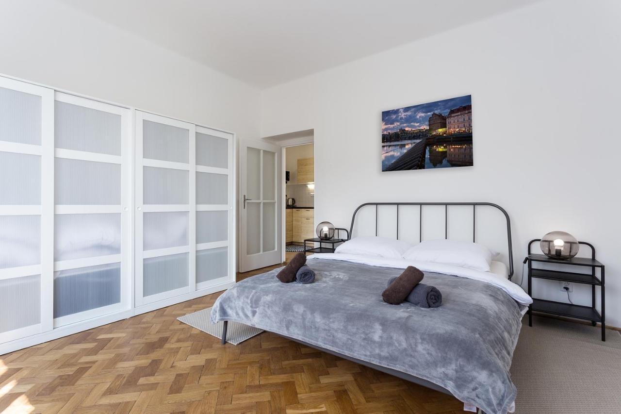 Boutique 5 Minutes To Centre Apartment Prag