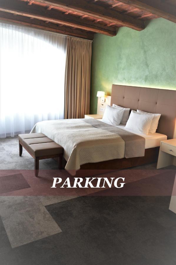 The Golden Wheel Hotel