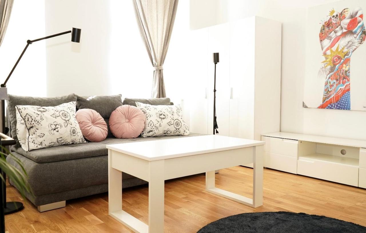 City Centre 1 309 Apartment