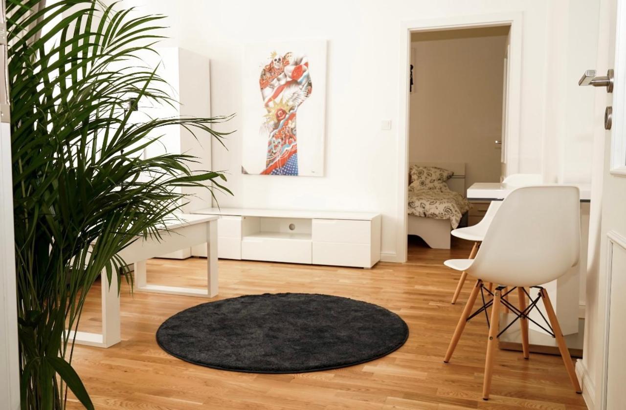 City Centre 1 309 Apartment