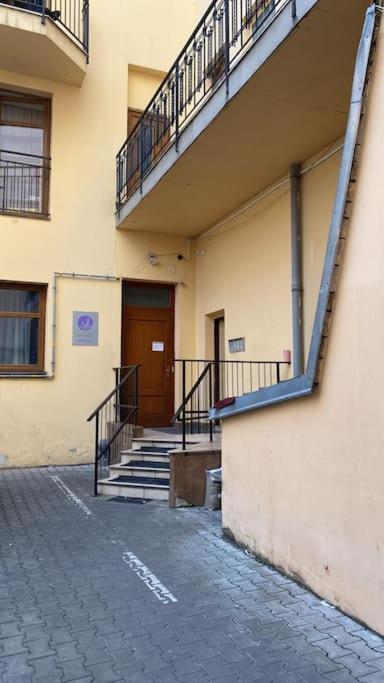 Spacious 6min From The Dancing House * Prague