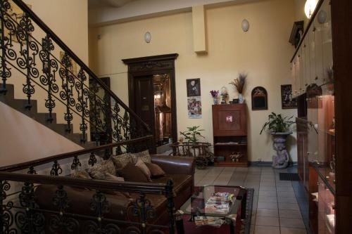 Victor Hotel