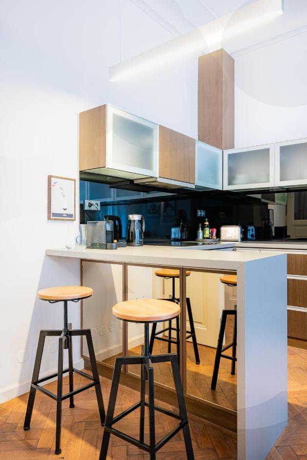 Apartment Elegant Paris Ave With A Terrace