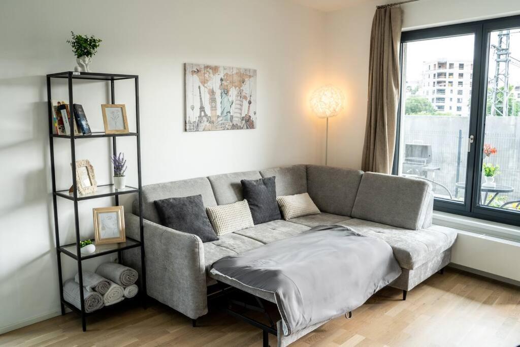 Free Parking- Newly Built Apartamento