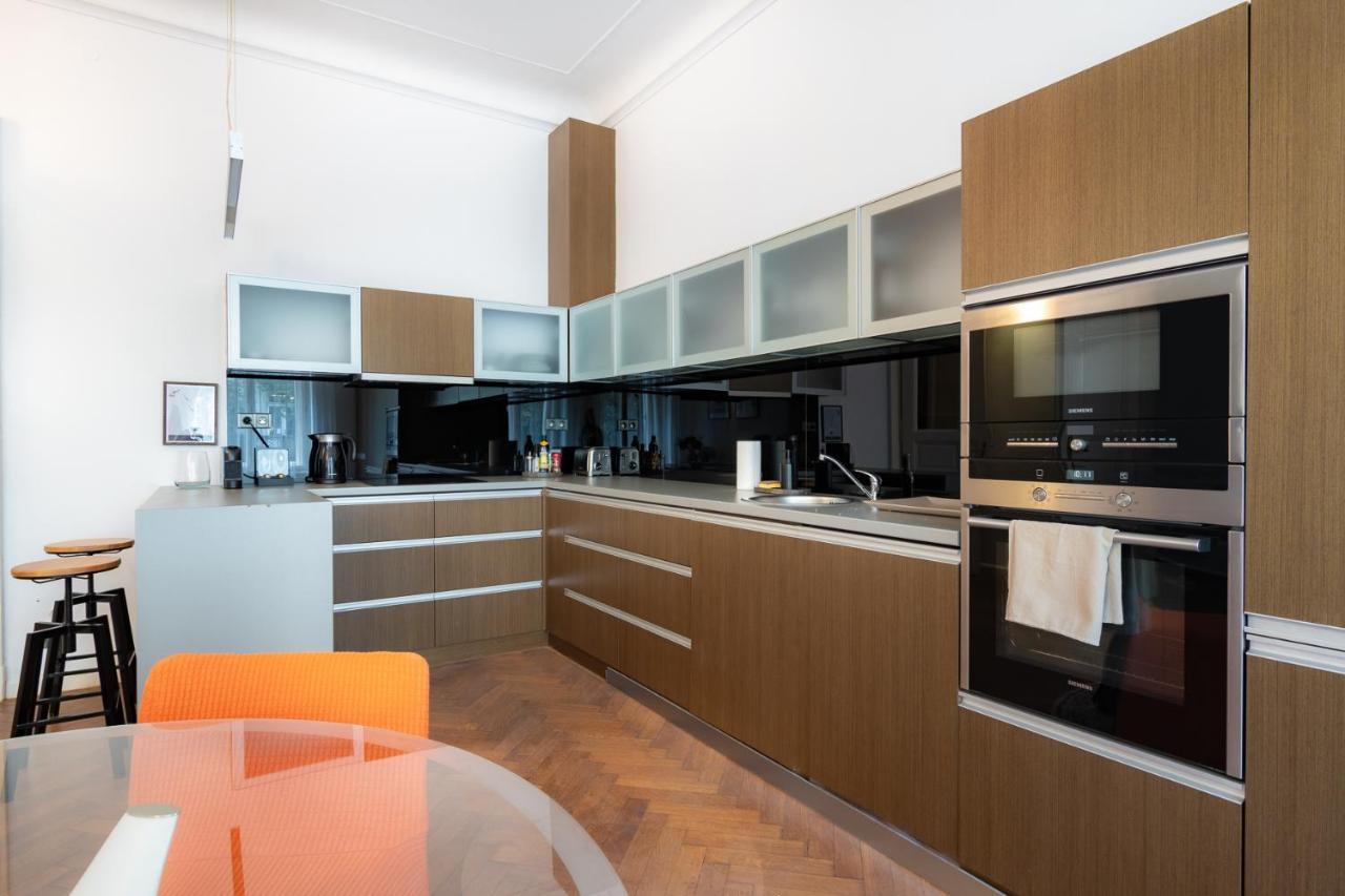 Apartment Elegant Paris Ave With A Terrace Prague