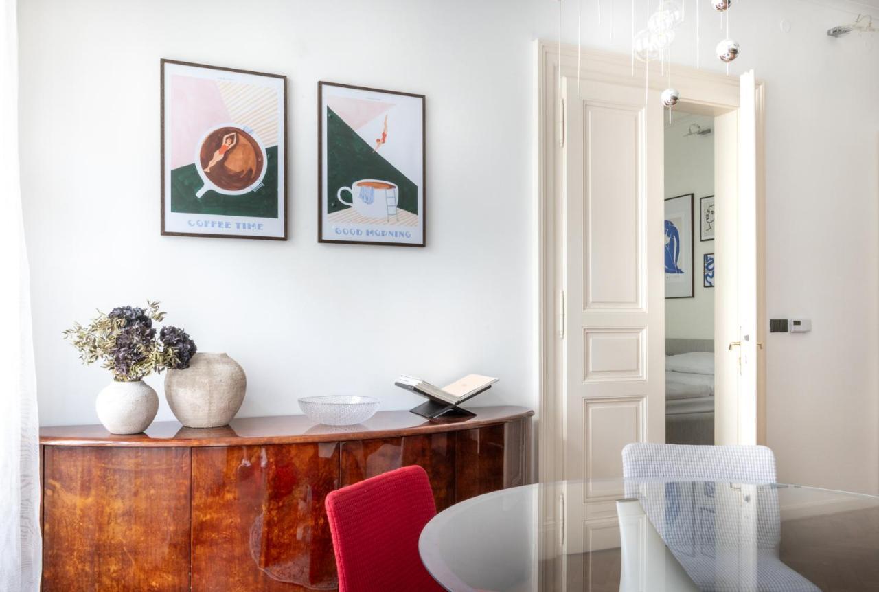 Elegant Paris Ave With A Terrace Apartment Prague