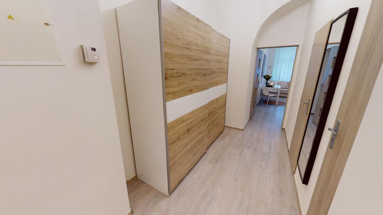 Apartamento Viaducto De Karlin - Aparment *