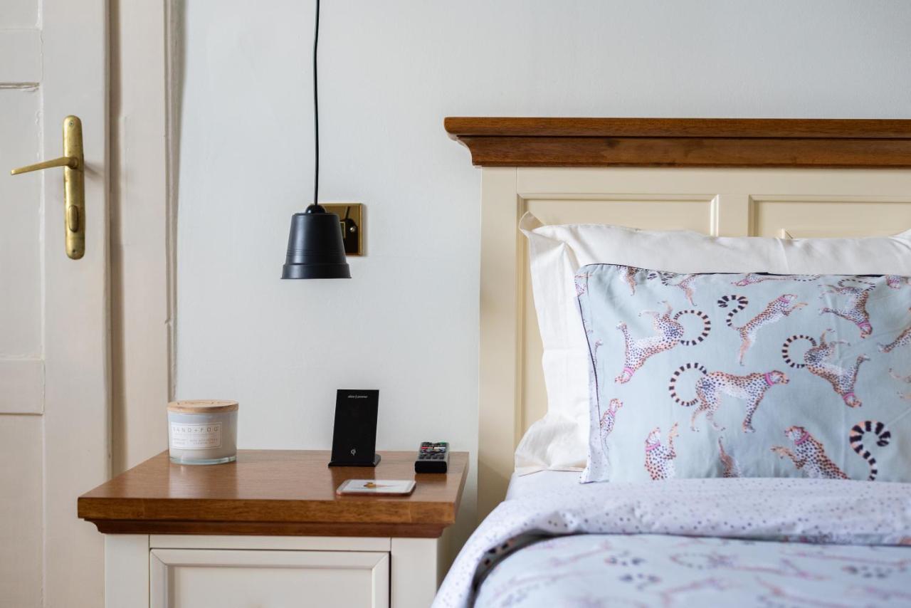 Victoria Design - Premium Ohrada Prague