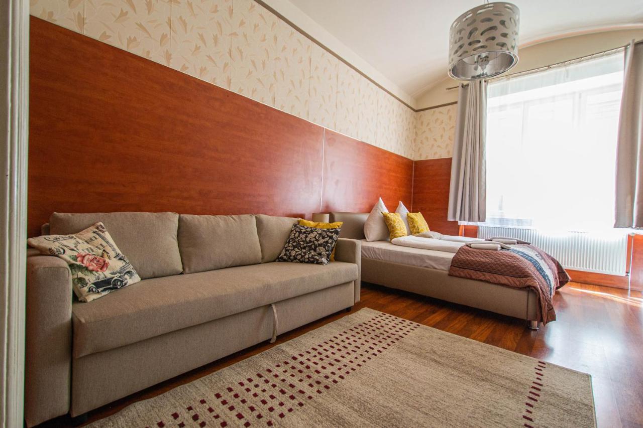 2bdr Flat Behind Museum Apartment Prague
