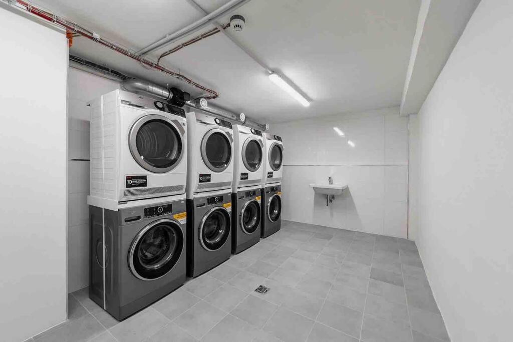 Charming For Two In Uptown Appartement