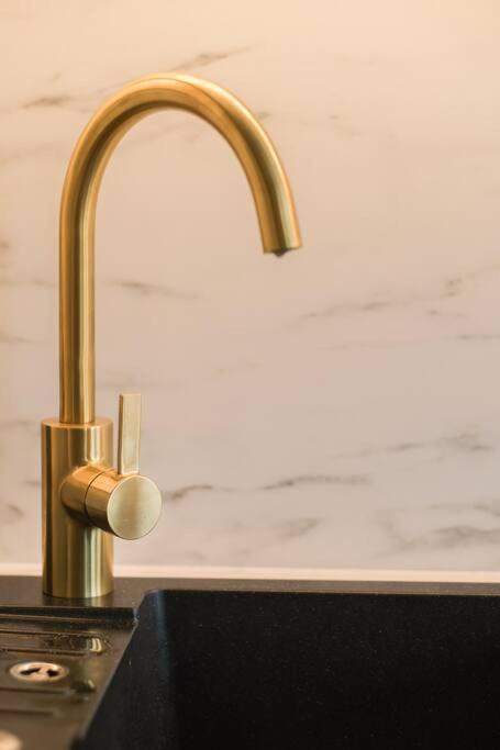 Charming For Two In Uptown Appartement *