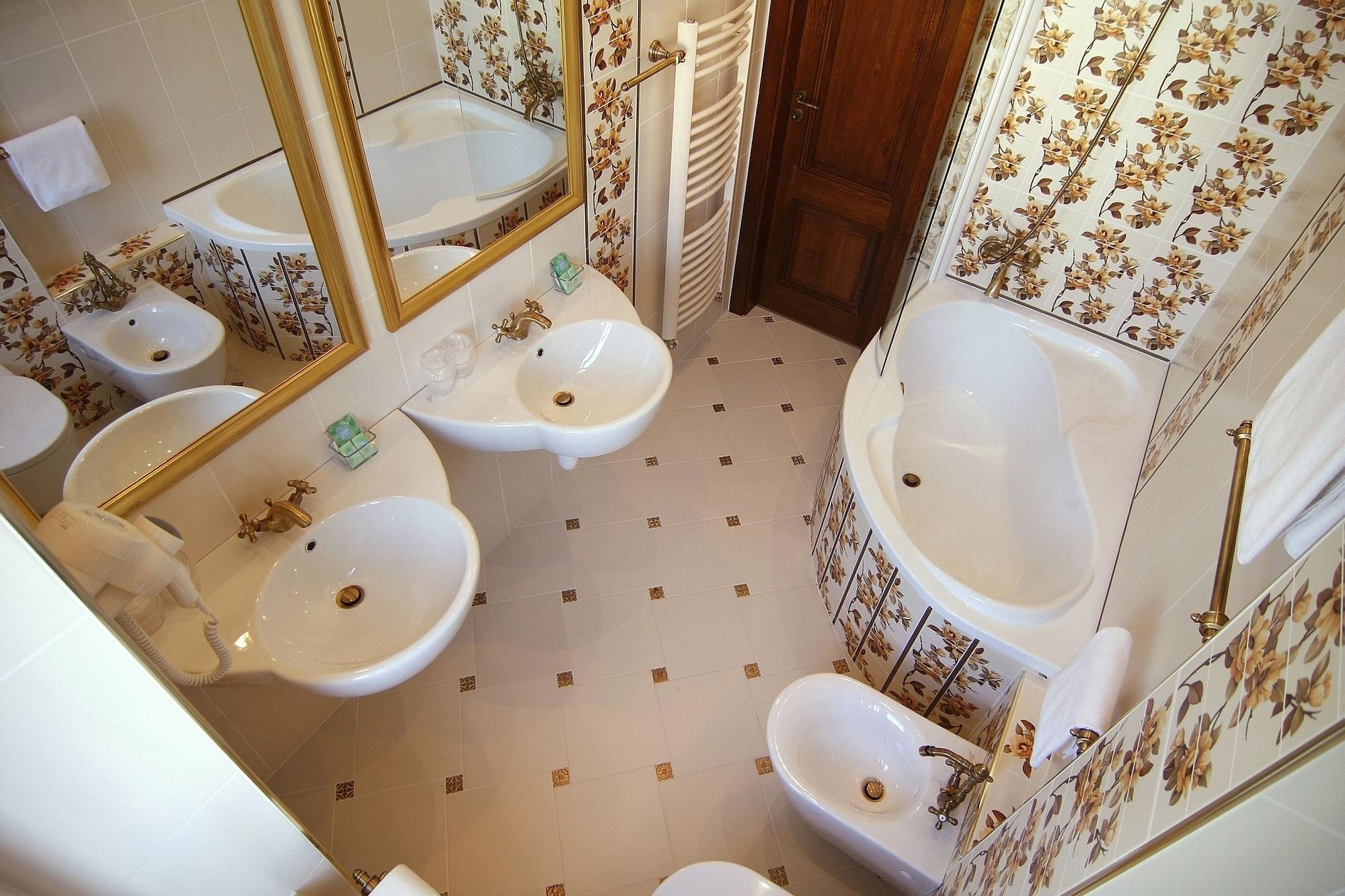 Garden Hotel 4*