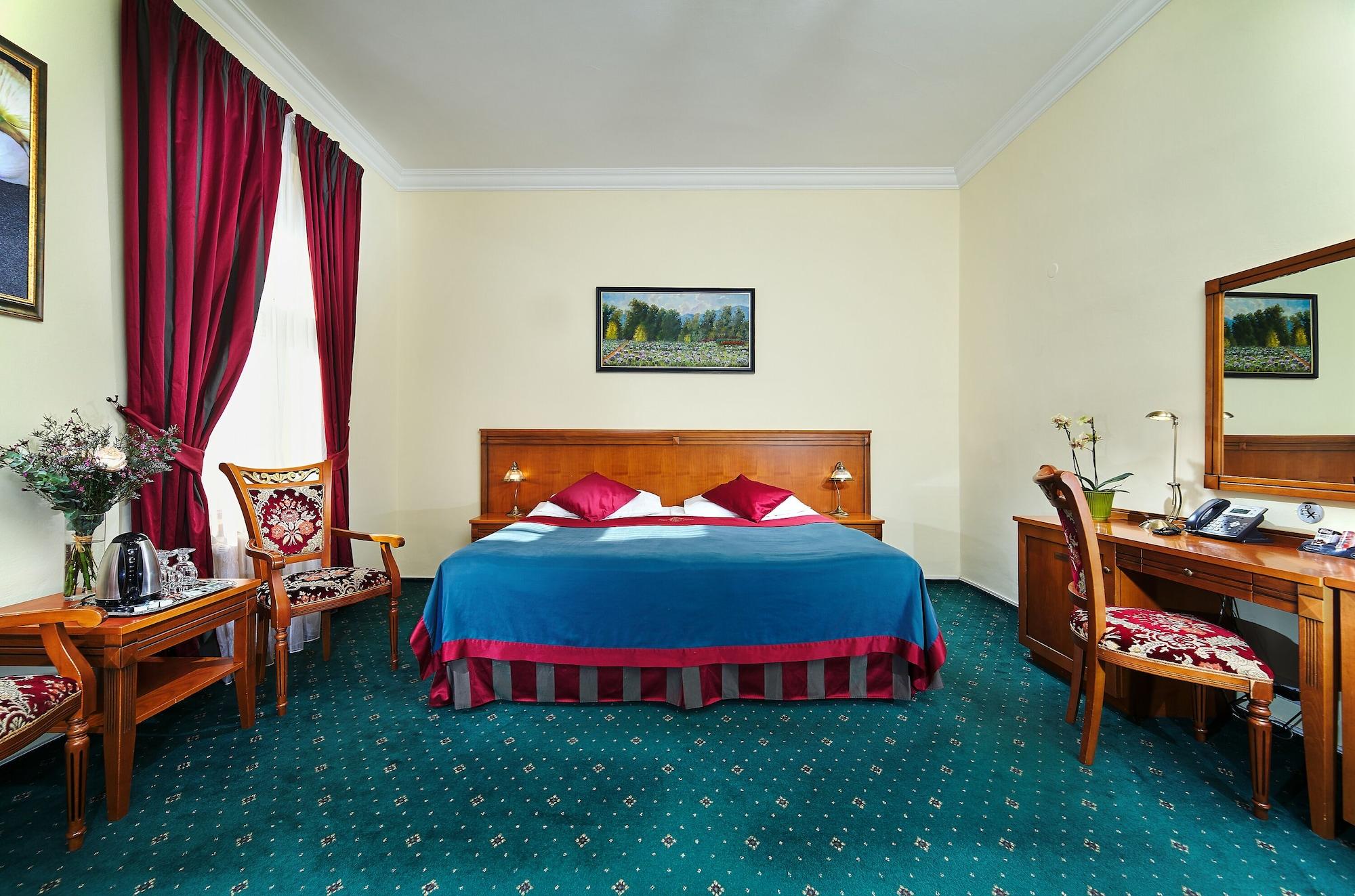 Hotel Garden 4*