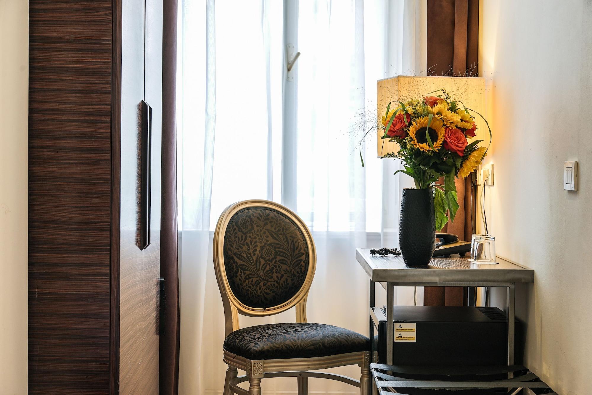 Assenzio Hotel 4*