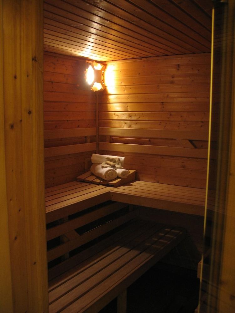 Aparthotel Mamaison Belgicka Prag