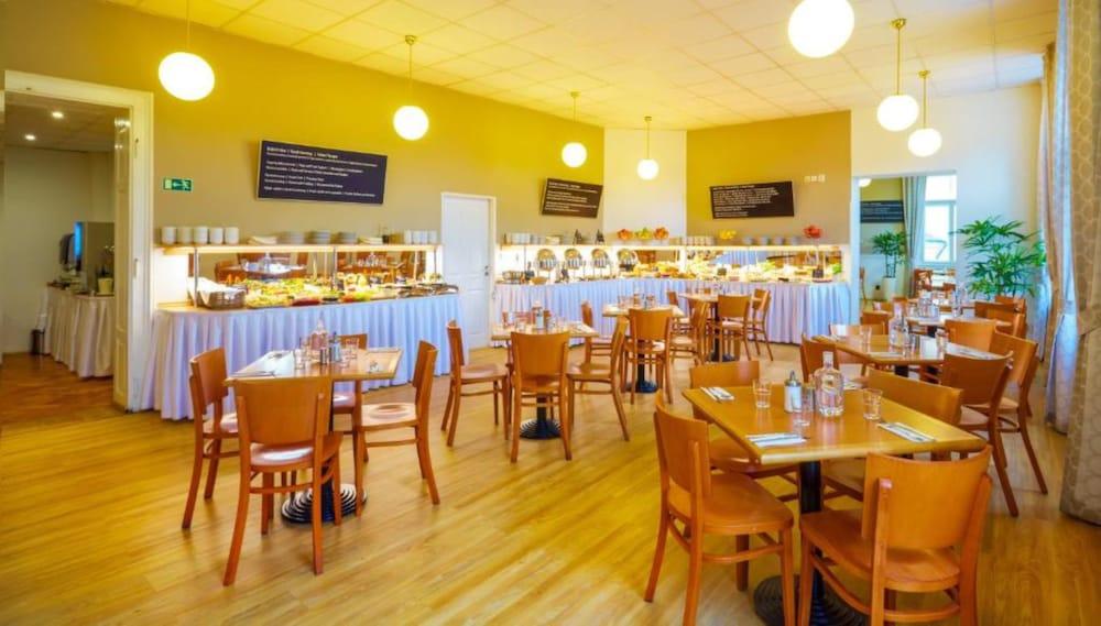 Metropolitan Old Town - Czech Leading Hotel 4*