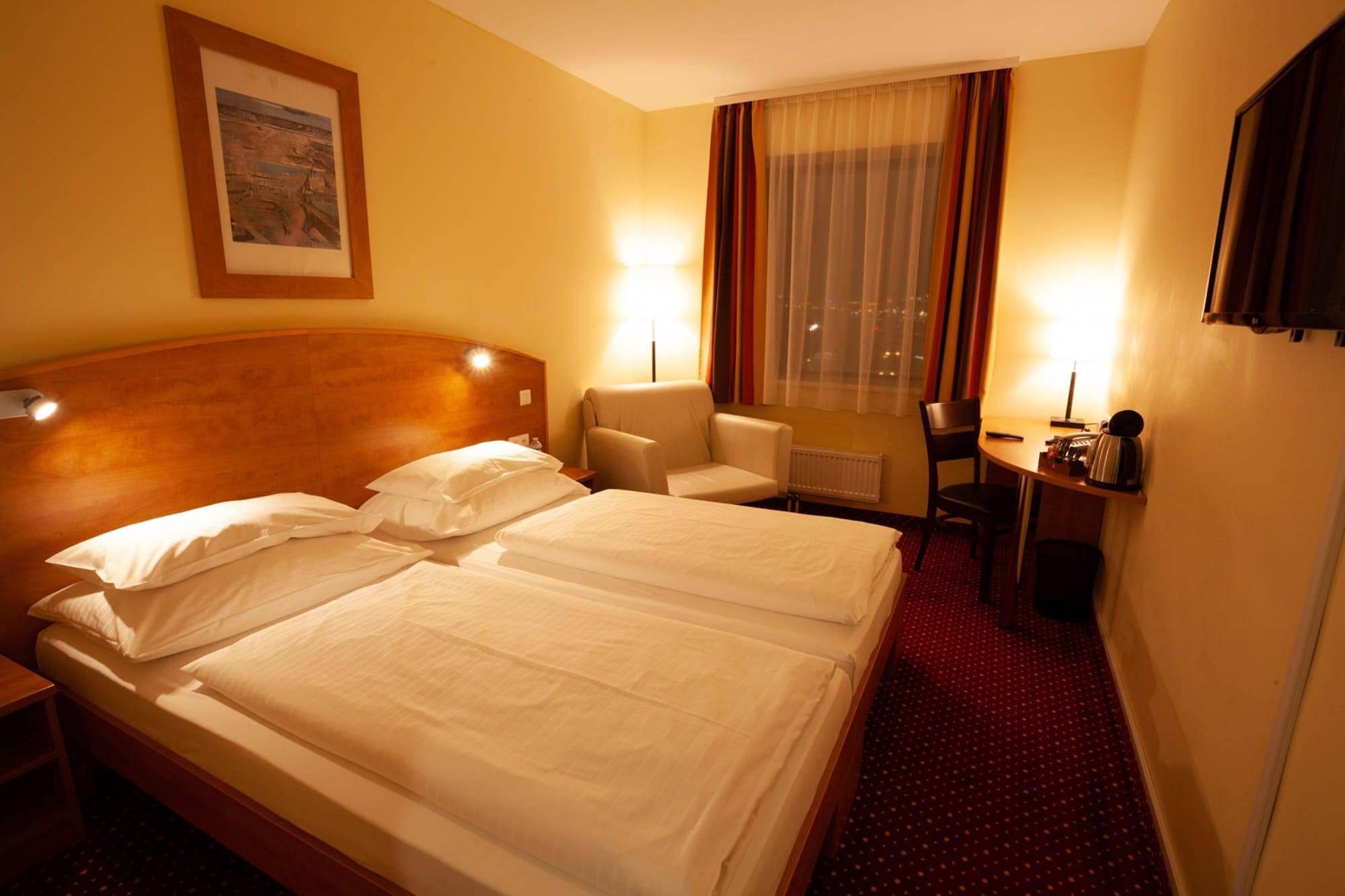 Amedia Express Prague, Trademark Collection By Wyndham Prag