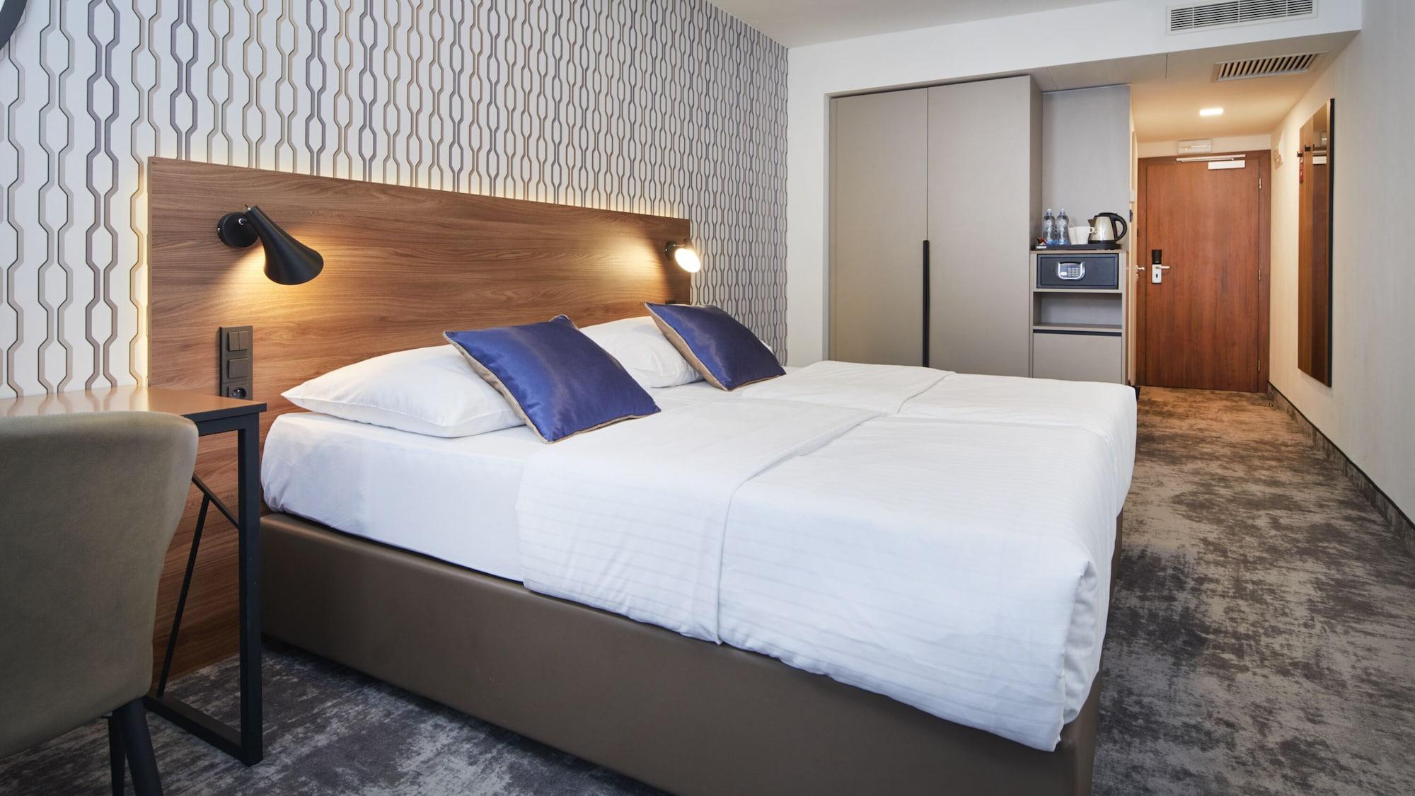 Orea Pyramida 4* Prague