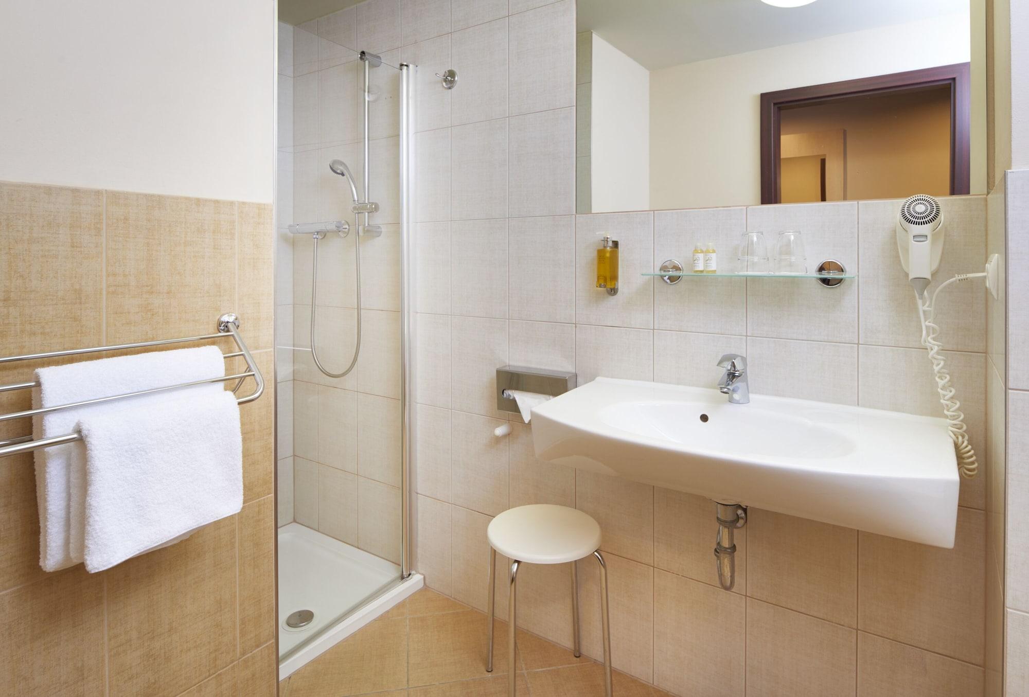 Orea Pyramida 4* Prague