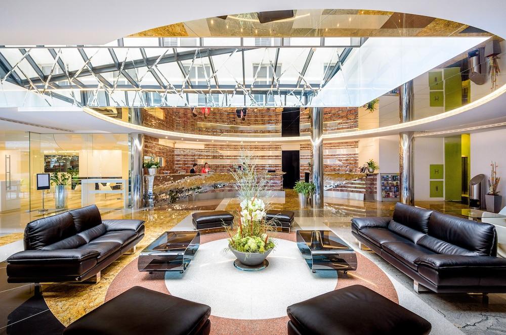 Grandium Hotel 5*